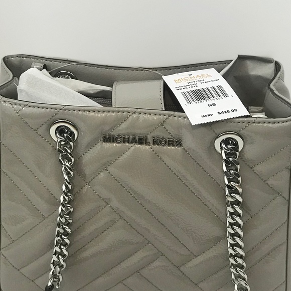 Michael Kors Peyton Tote - Picture 5 of 10